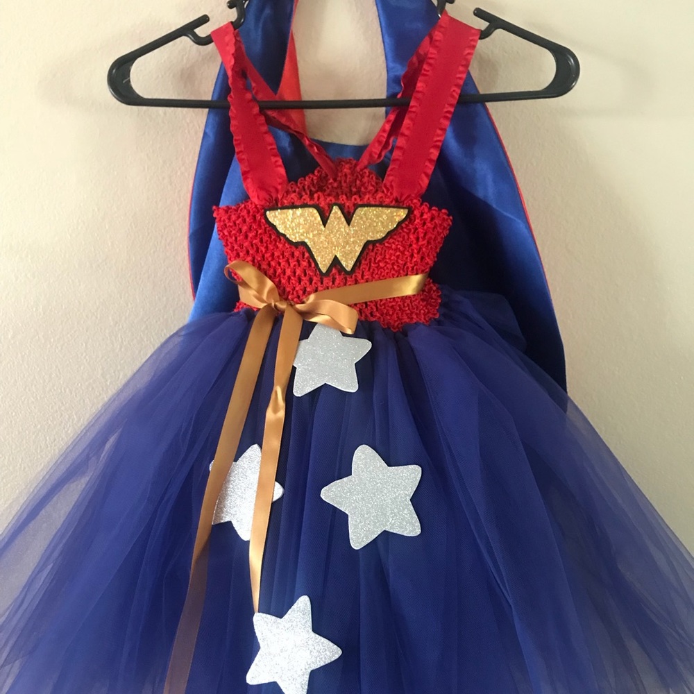 Supergirl Tulle Dress, Cape & accessories